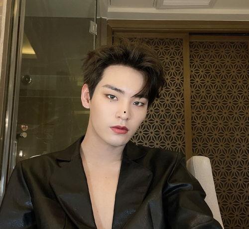 谢彬彬前女友爆料视频大全,揭秘明星感情生活背后真相 第1张 谢彬彬前女友爆料视频大全,揭秘明星感情生活背后真相 第1张